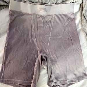Skims soft lounge ribbed shorts sz med